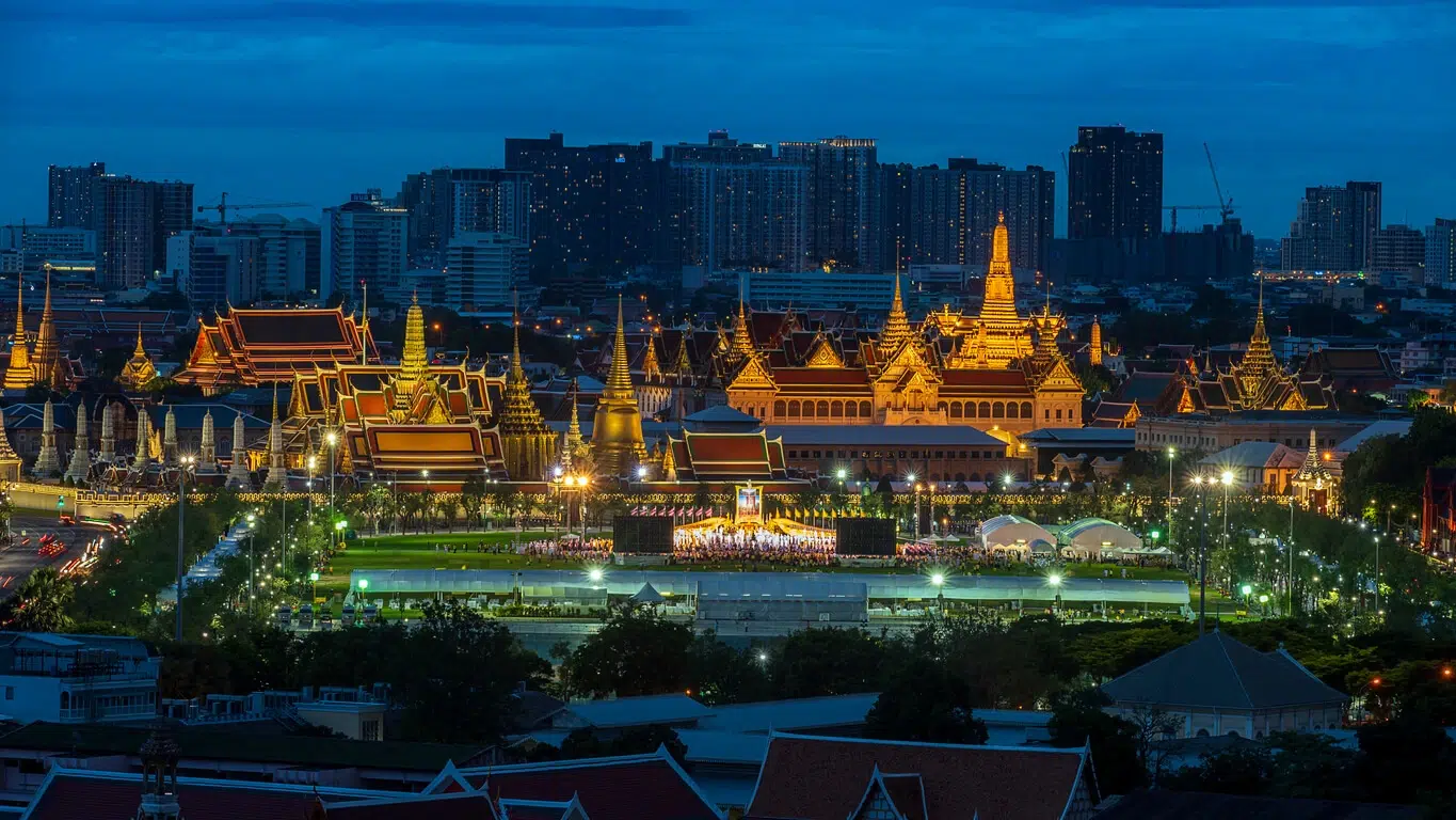 bangkok city at night